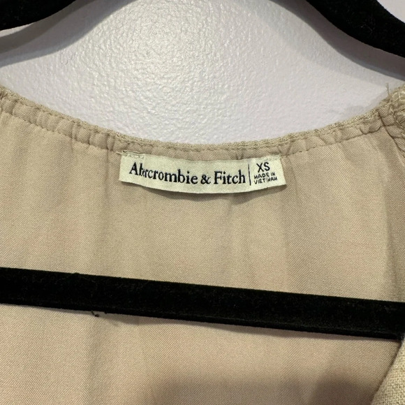 Abercrombie and fitch linen blend tie front shirt - Picture 2 of 4